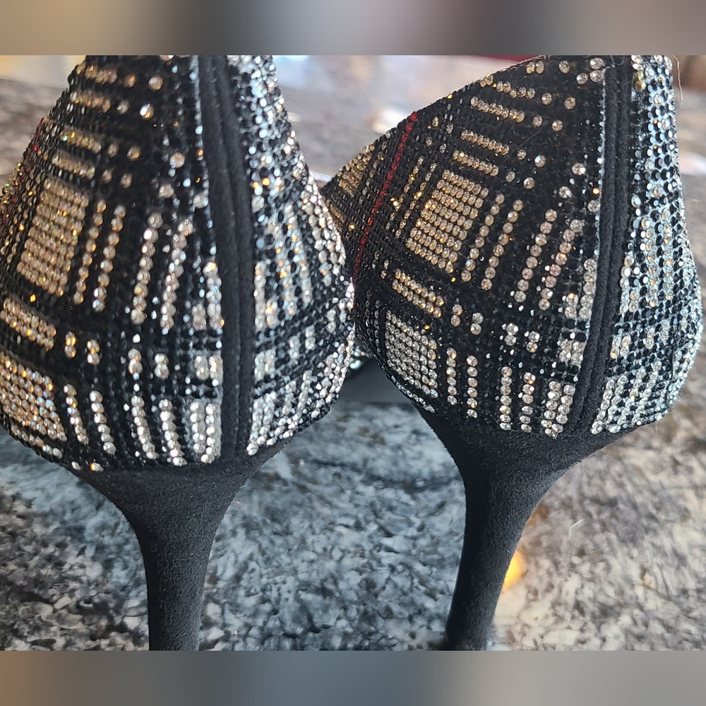 Gorgeous Heels!! - image 6